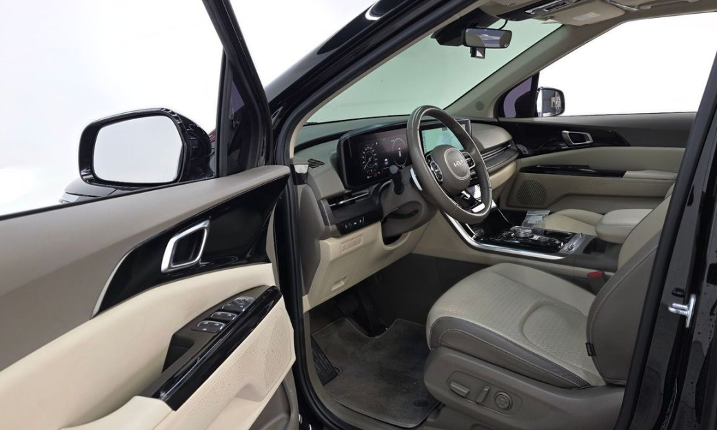 Kia Carnival 9-Seater Noblesse, 2022