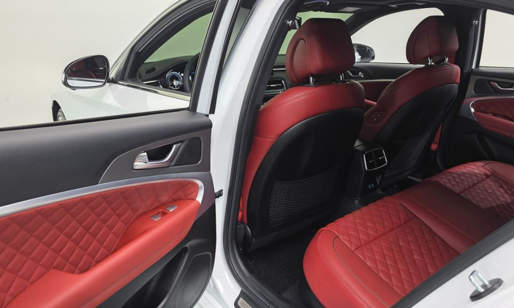 Genesis G70 Gasoline 2.5T 2WD, 2024