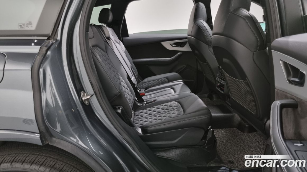 Audi Q7 55 TFSI Quattro Premium, 2021