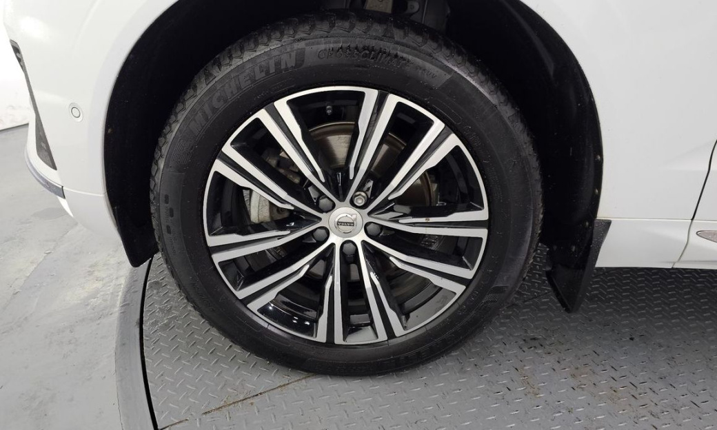 Volvo XC60 B5 Inscription, 2022