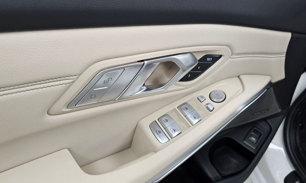 BMW 3-Series M340i Pro, 2026