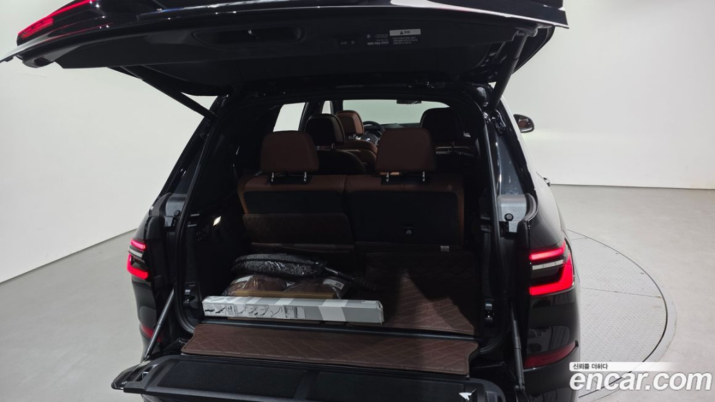 BMW X7 xDrive 40i M Sport 6STR, 2025