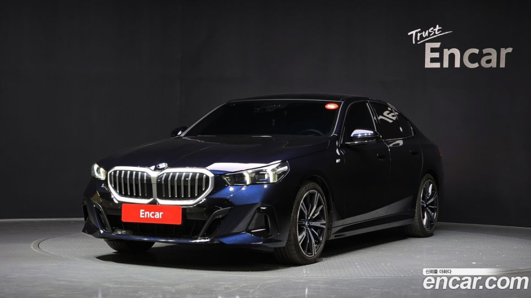 BMW 5-Series 530i xDrive M Sport, 2024