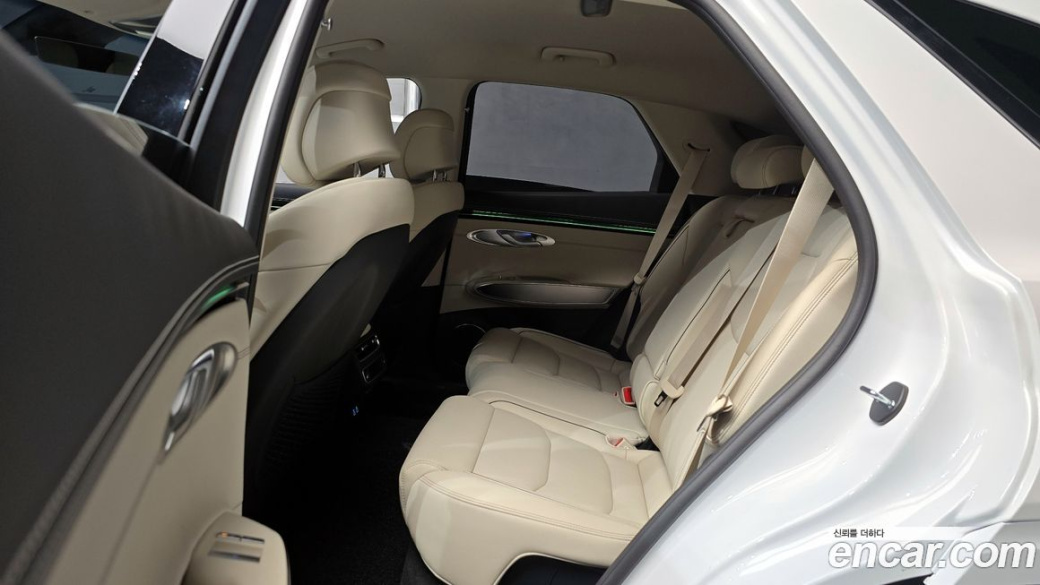Genesis GV70 2.5T Gasoline AWD, 2025