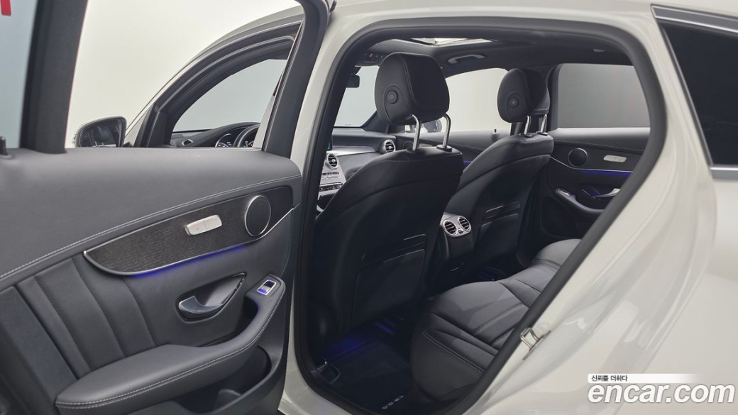 Mercedes-Benz GLC-Class GCL300 4MATIC Coupe, 2023
