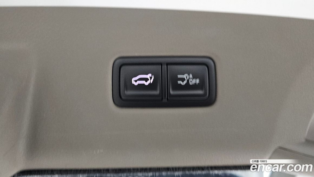 Kia Carnival 7-Seater Gravity, 2025