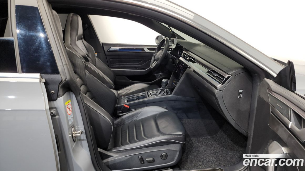 Volkswagen Arteon 2.0 TDI R-LIINE 4Motion, 2022