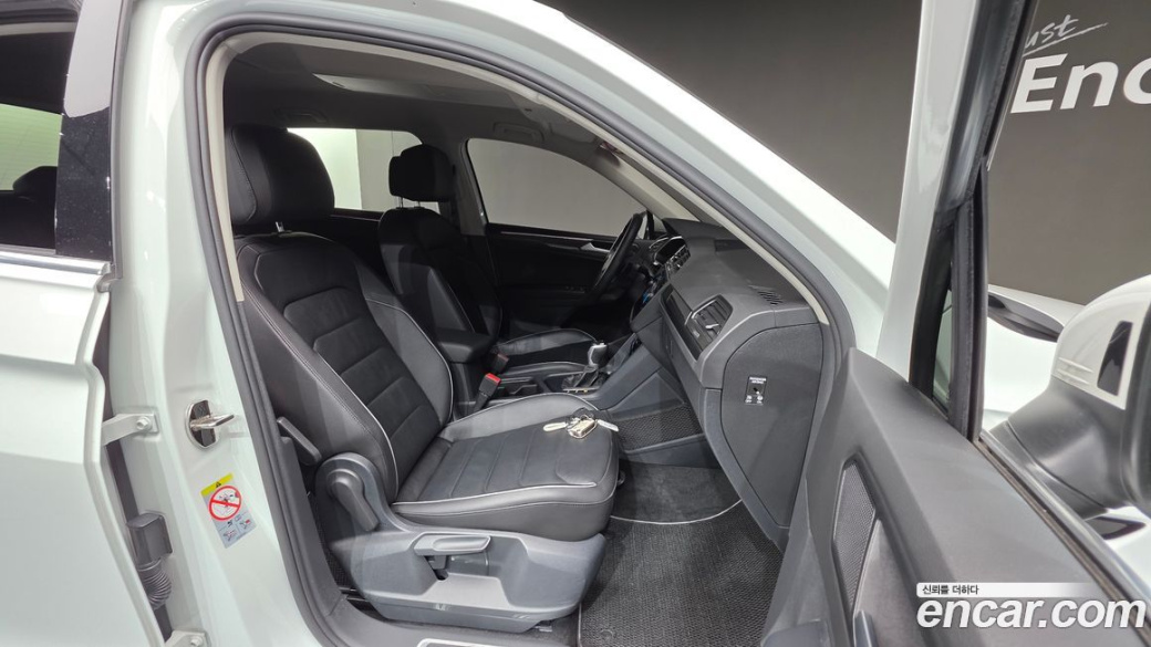 Volkswagen Tiguan 2.0 TDI Premium, 2023