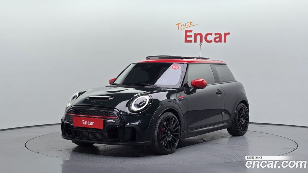 Mini Cooper JCW, 2024