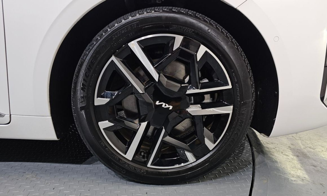 Kia K8 2.5 Gasoline 2WD, 2025