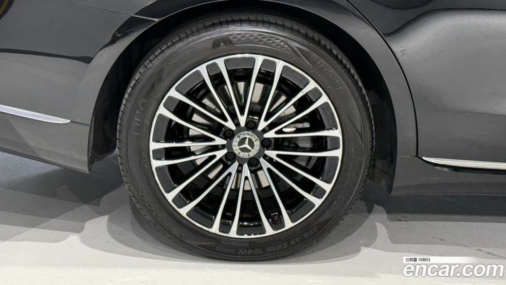 Mercedes-Benz S-Class S350 d, 2023