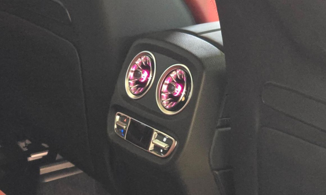 Mercedes-Benz G-Class AMG G63 Manufaktur, 2024