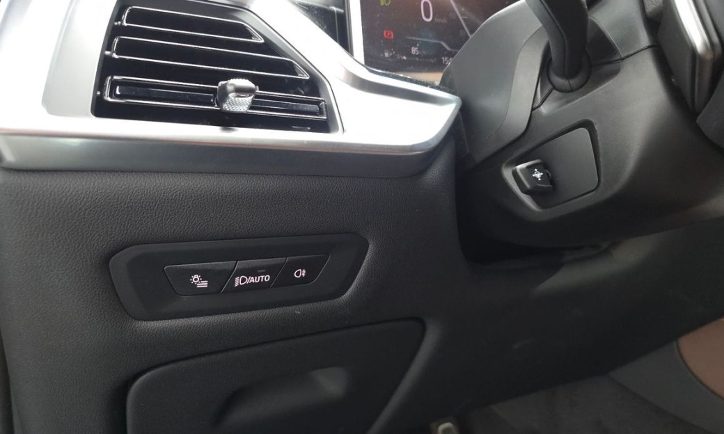 BMW X5 xDrive 40i M Sport, 2025