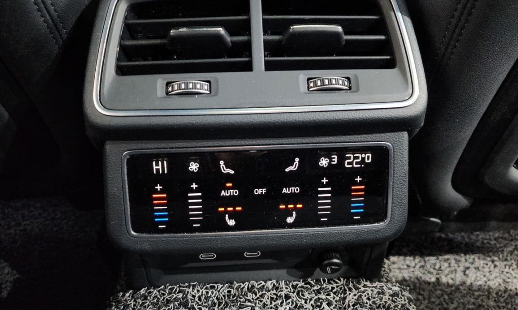Audi A6 45 TFSI Premium, 2022