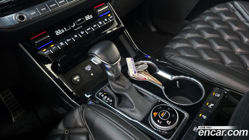 Kia Mohave Diesel 3.0 4WD 6-Seater, 2022