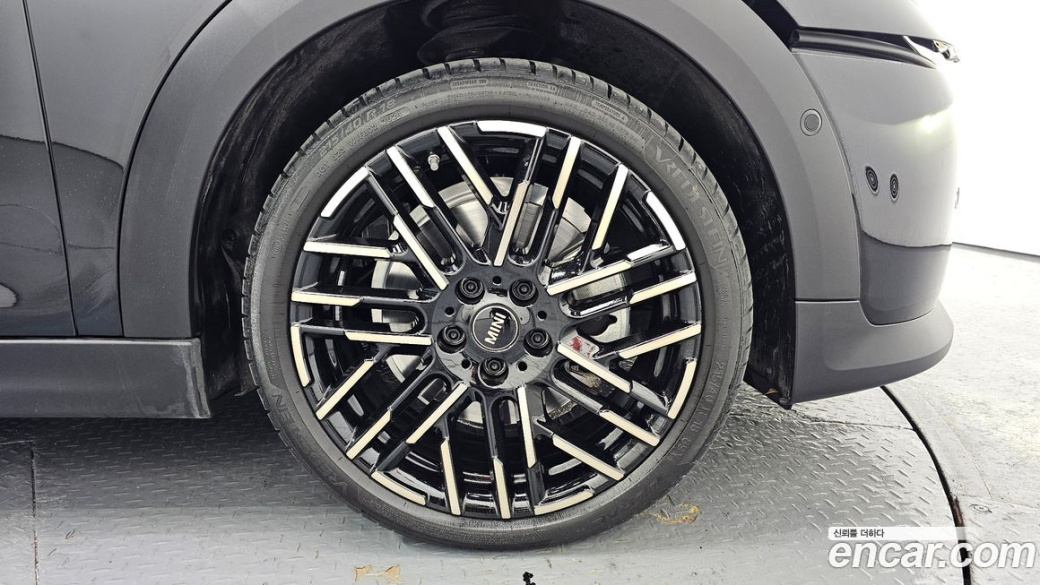 Mini Cooper 5 Door Favoured, 2025