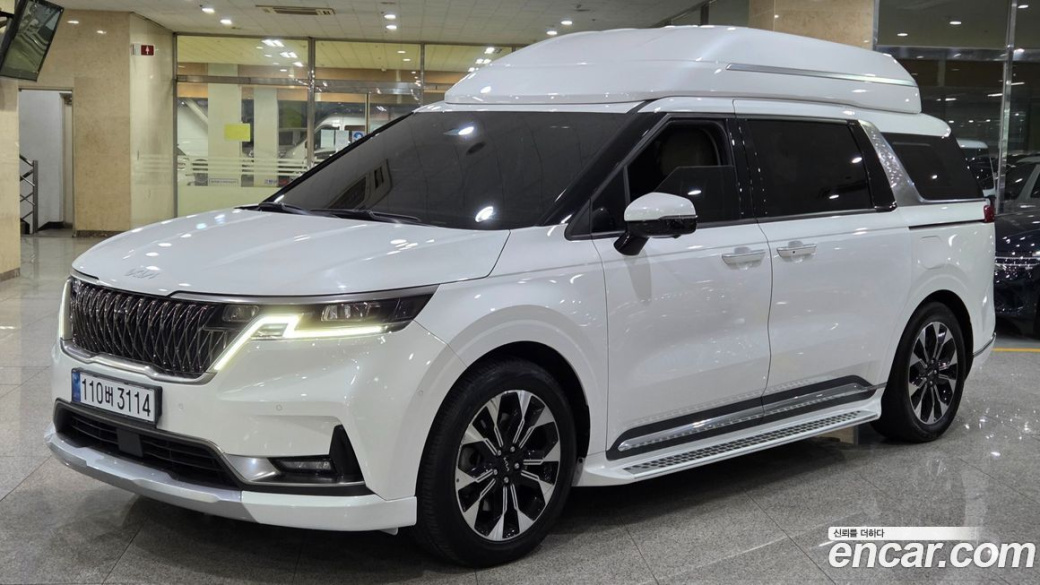Kia Carnival 7-Seater Hi-Limousine, 2022