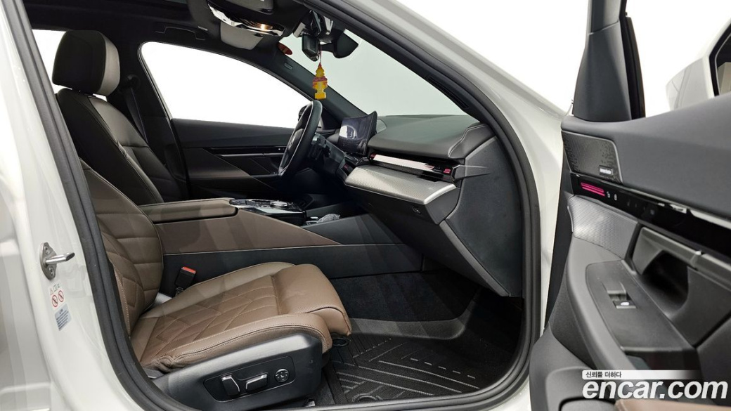 BMW 5-Series 520i Special Edition, 2024