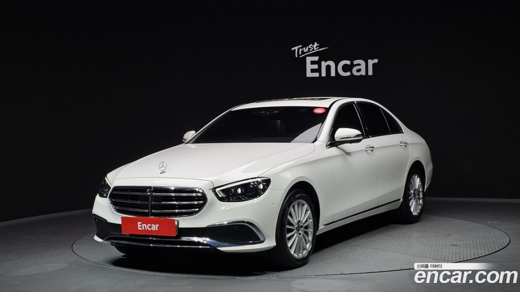 Mercedes-Benz E-Class E220d 4MATIC Exclusive, 2022