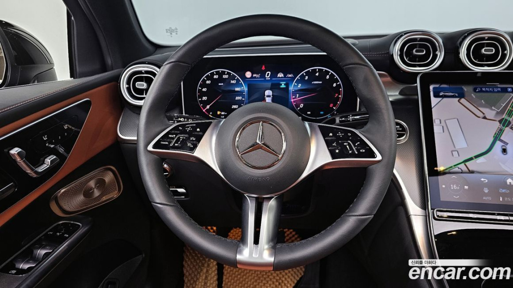Mercedes-Benz GLC-Class GLC 300 4MATIC Avantgarde, 2025