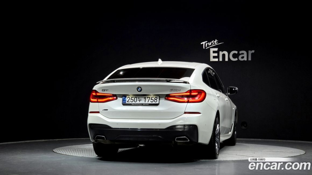 BMW Gran Turismo 640i xDrive M Sport, 2022