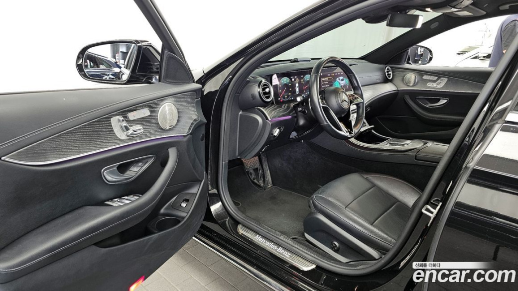 Mercedes-Benz E-Class E350 4MATIC Exclusive, 2023