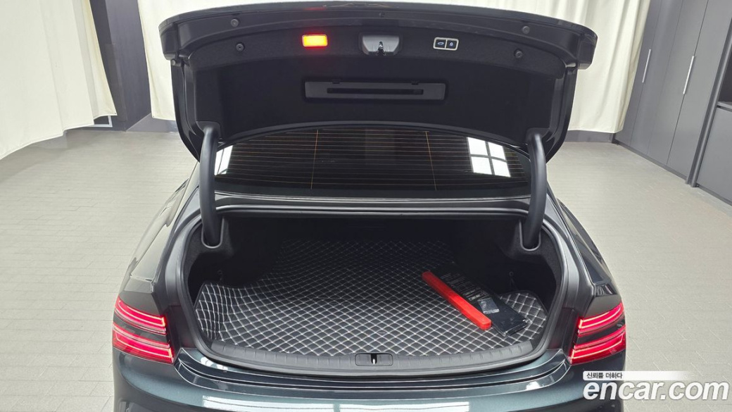 Genesis G80 Gasoline 2.5 Turbo AWD, 2025