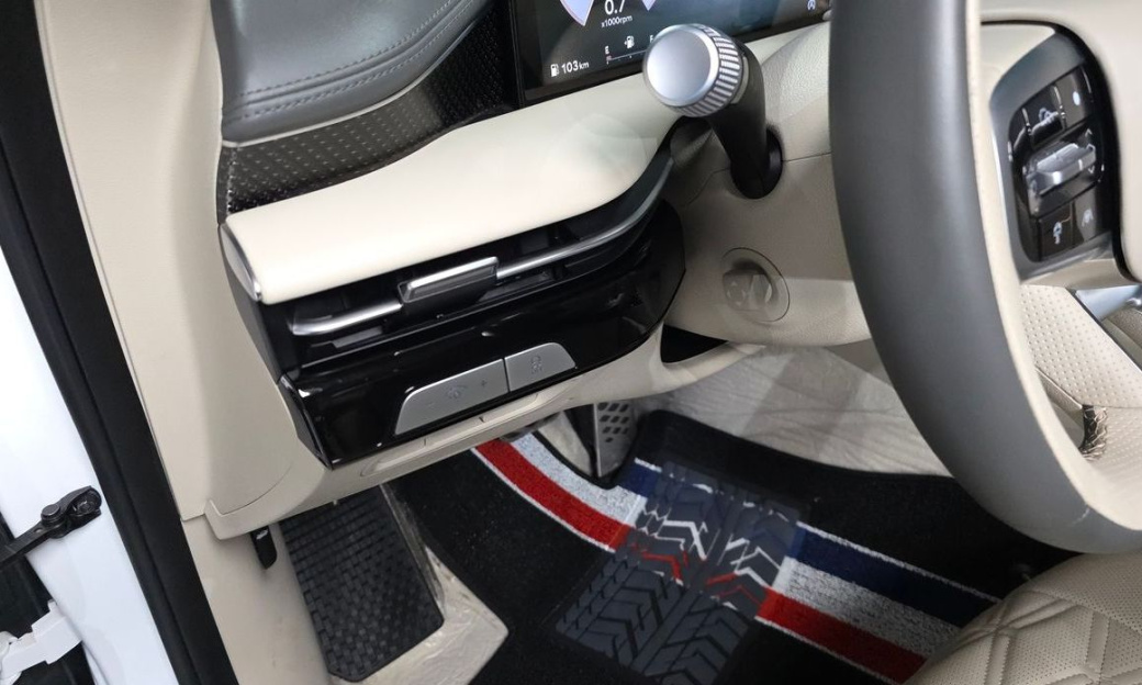 Genesis G80 Gasoline 2.5 Turbo 2WD, 2025