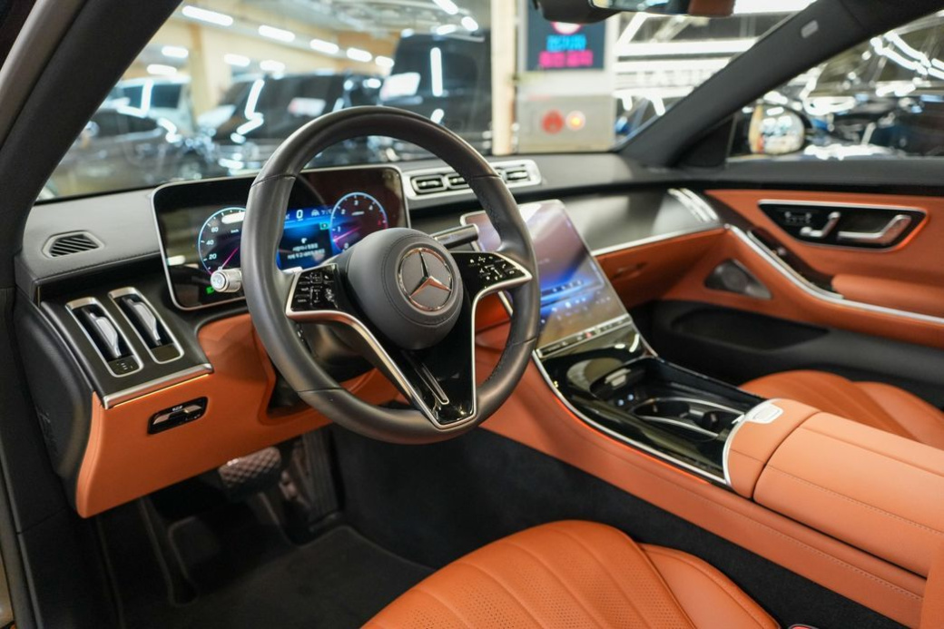 Mercedes-Benz S-Class S350 d 4MATIC, 2025