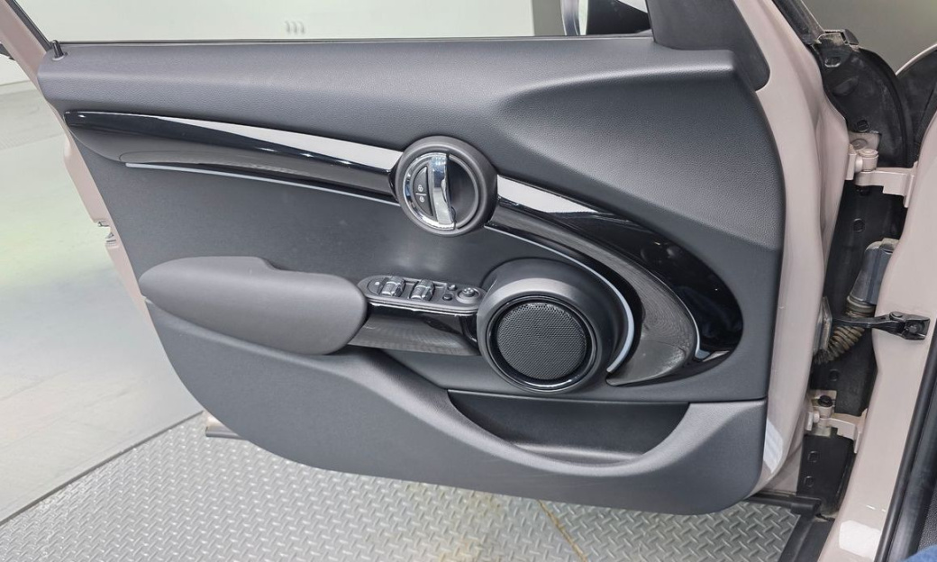 Mini Cooper 5Door Classic, 2024