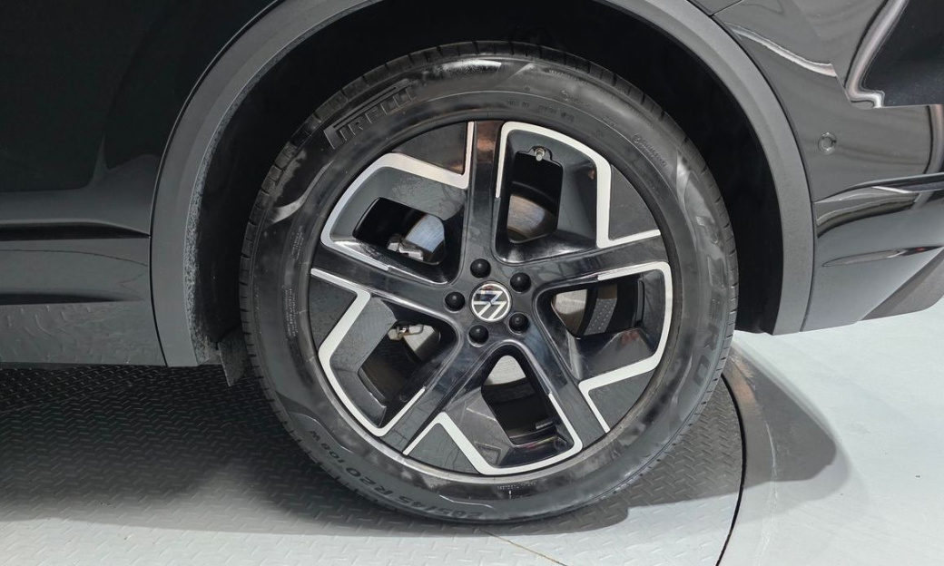 Volkswagen Touareg 3.0 TDI Prestige, 2024