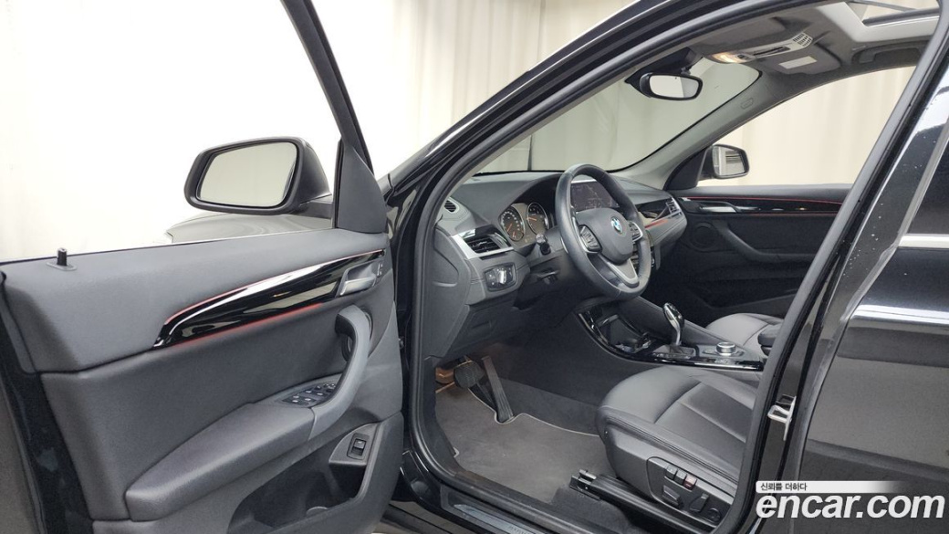 BMW X1 xDrive 20i xLine, 2022