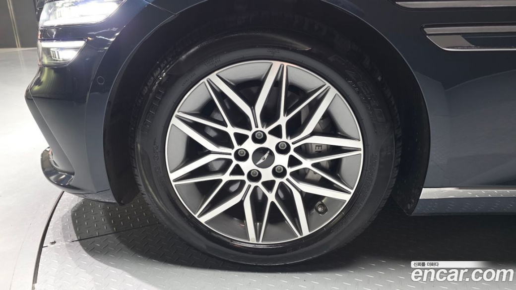 Genesis G80 Gasoline 2.5 Turbo AWD, 2025