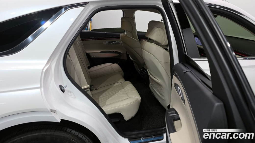 Genesis GV70 2.5T Gasoline AWD, 2025