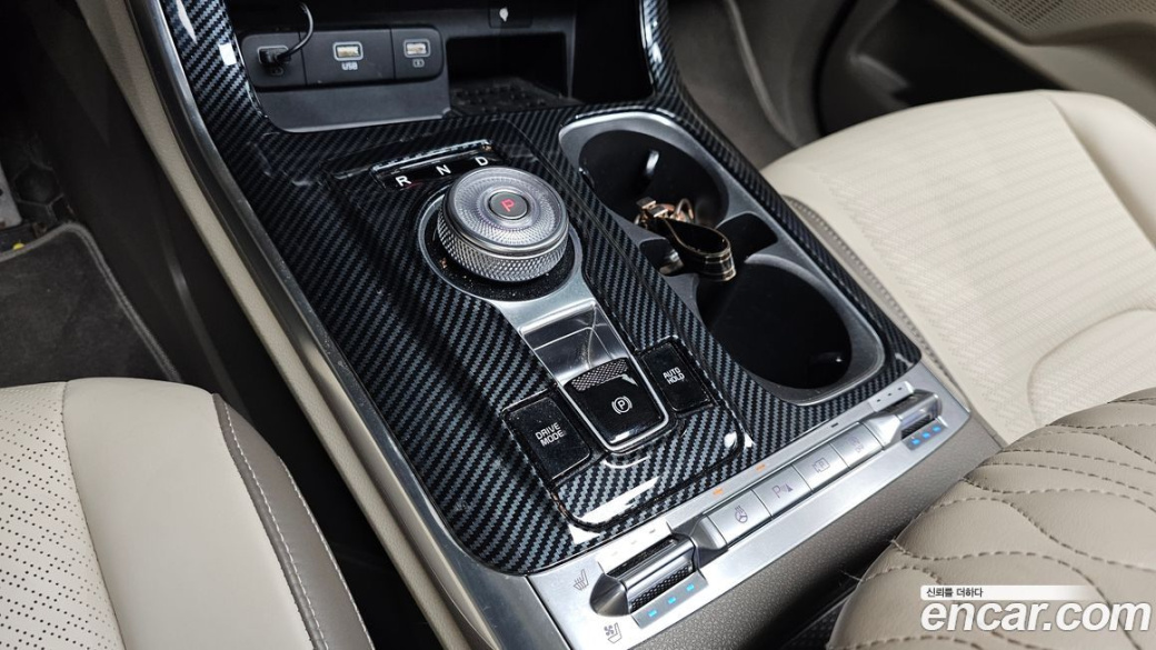 Kia Carnival 9-Seater Signature, 2023