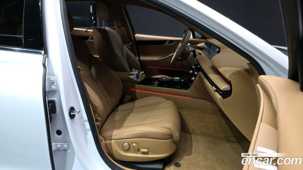 Genesis G80 Gasoline 2.5 Turbo AWD, 2025