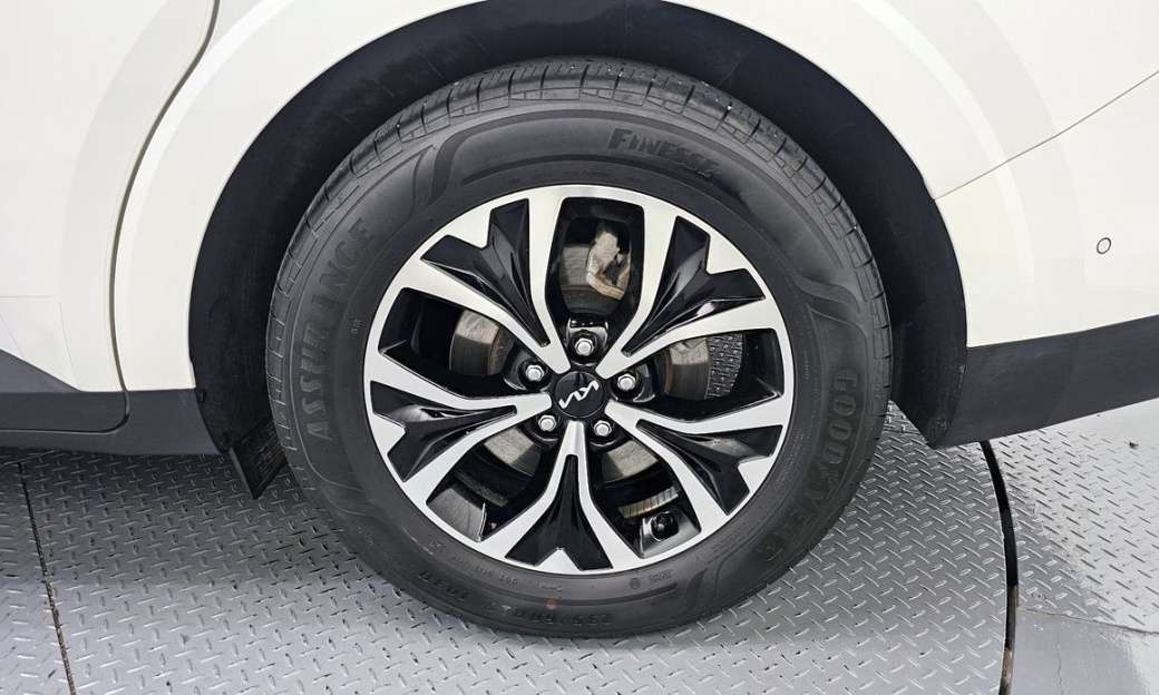Kia Carnival 9-Seater Noblesse, 2022
