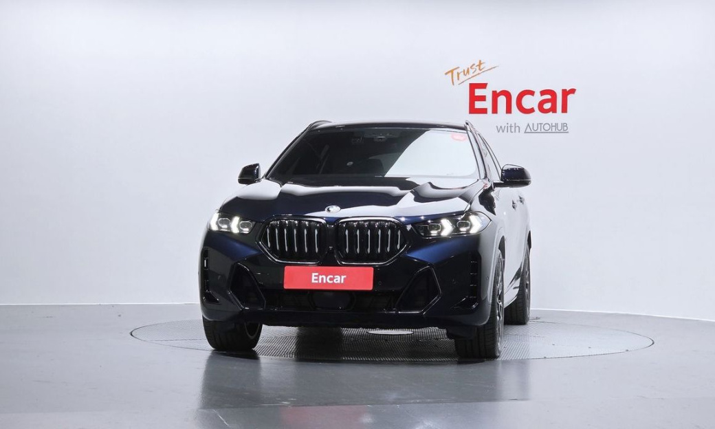 BMW X6 xDrive40i M Sport, 2025