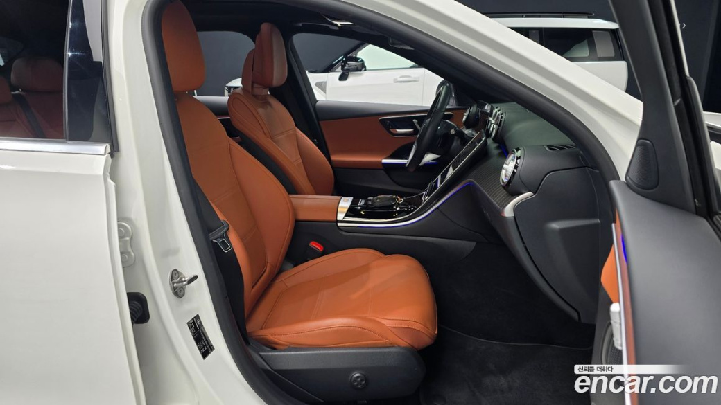 Mercedes-Benz C-Class C300 4MATIC Avantgarde, 2023