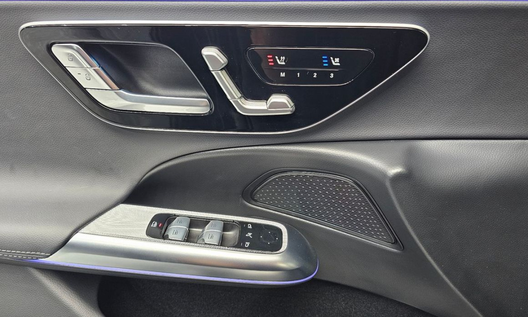 Mercedes-Benz E-Class E200 Avantgarde, 2025