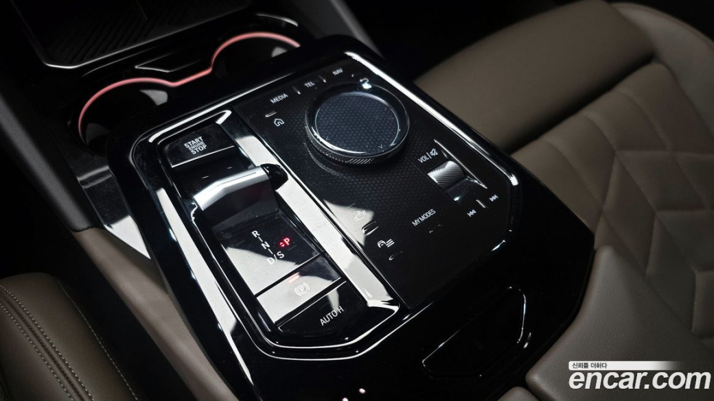 BMW 5-Series 520i M Sport, 2025