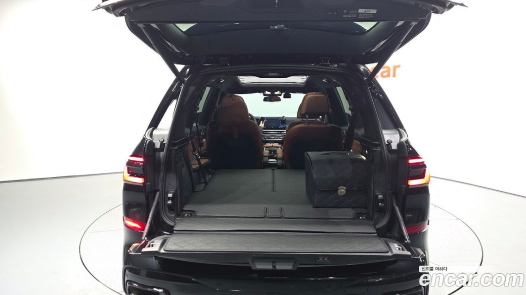BMW X7 xDrive 40i M Sport 6STR, 2025