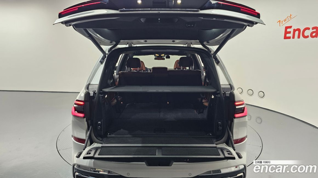 BMW X7 xDrive 40d M Sport 7 STR, 2024