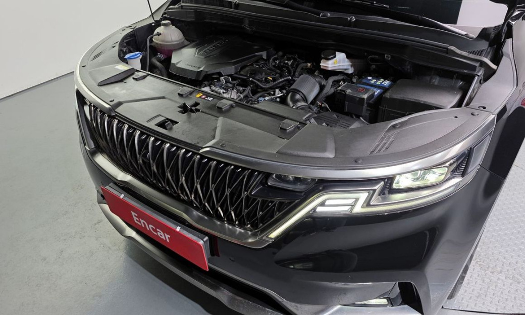 Kia Carnival 9-Seater Noblesse, 2023