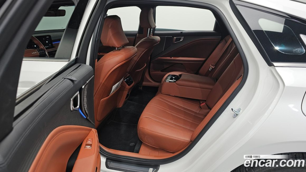 Kia K8 2.5 Gasoline 2WD, 2025