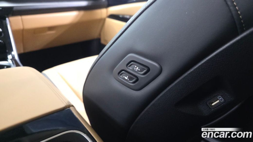 Kia Carnival 9-Seater Signature, 2022