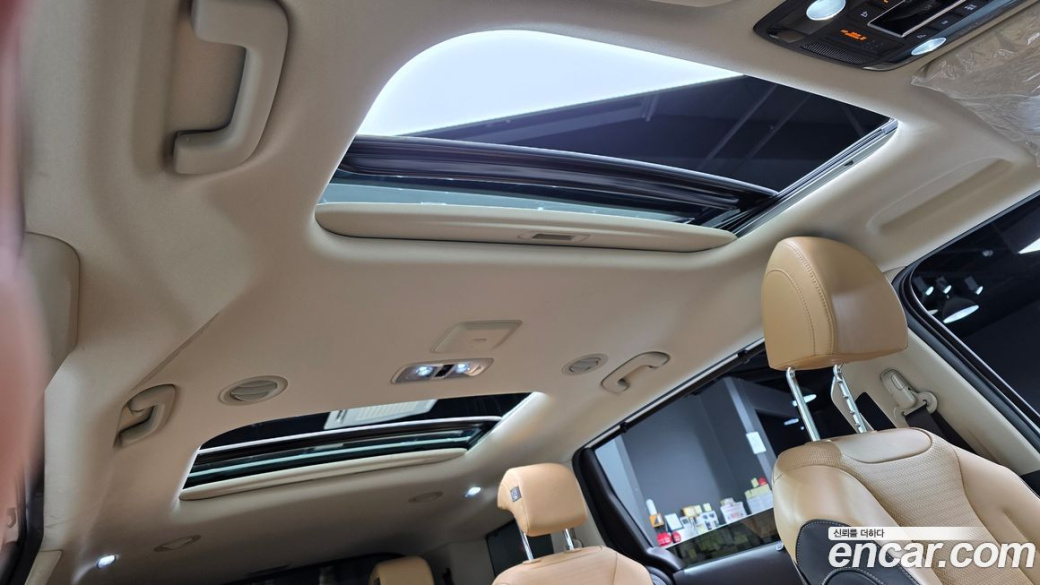 Kia Carnival 9-Seater Signature, 2023
