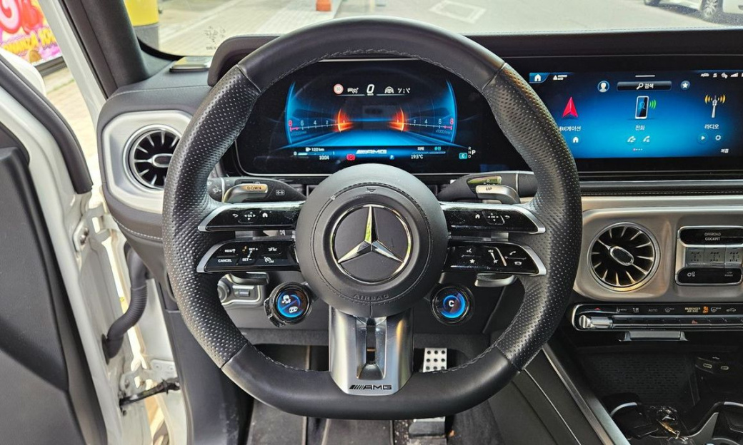 Mercedes-Benz G-Class AMG G63, 2025