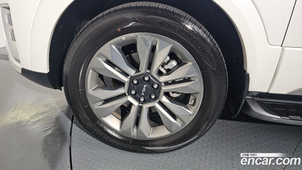 Kia Mohave Diesel 3.0 4WD 6-Seater, 2024