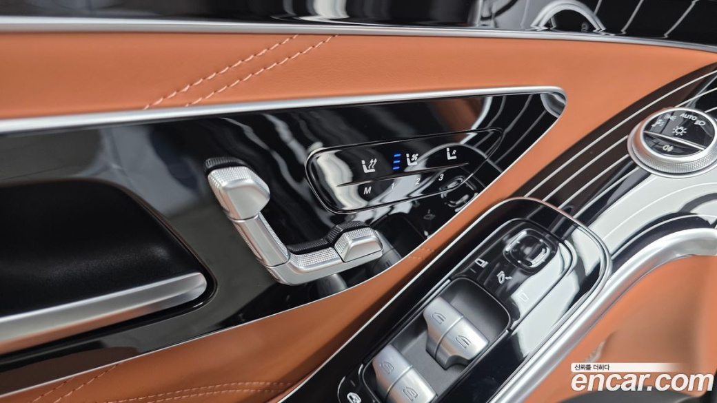 Mercedes-Benz S-Class Maybach S580 4MATIC, 2024